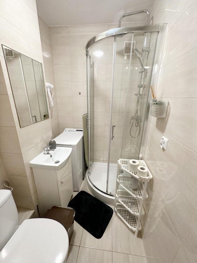 Anielewicza 26 Rooms Warszawa Exteriör bild